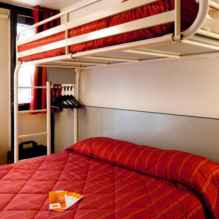 Premiere Classe Lyon Est Aeroport Saint Exupery Habitación foto