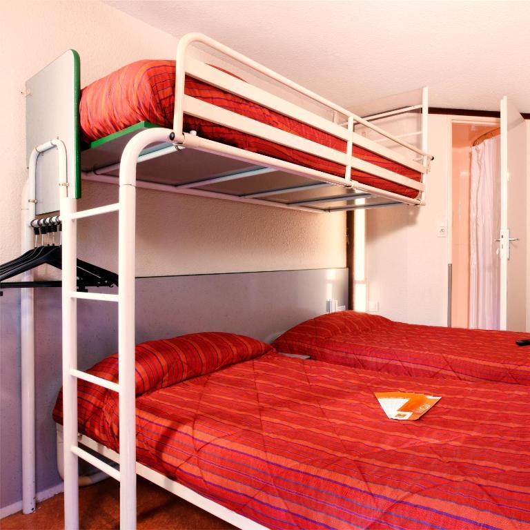 Premiere Classe Lyon Est Aeroport Saint Exupery Habitación foto