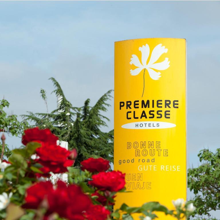 Premiere Classe Lyon Est Aeroport Saint Exupery Exterior foto
